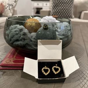Vintage Avon Special Heart Earring Set - gold - circa 1994, Pierced!